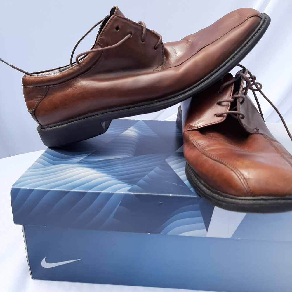 NUNN BUSH MEN'S OXFORD SIZE 11M